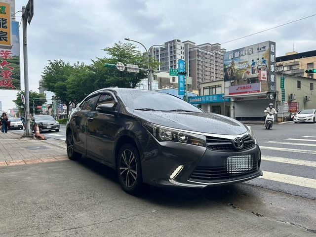 TOYOTA豐田 ALTIS  第2張相片
