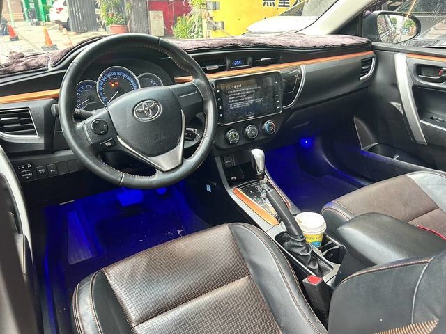 TOYOTA豐田 ALTIS  第5張相片