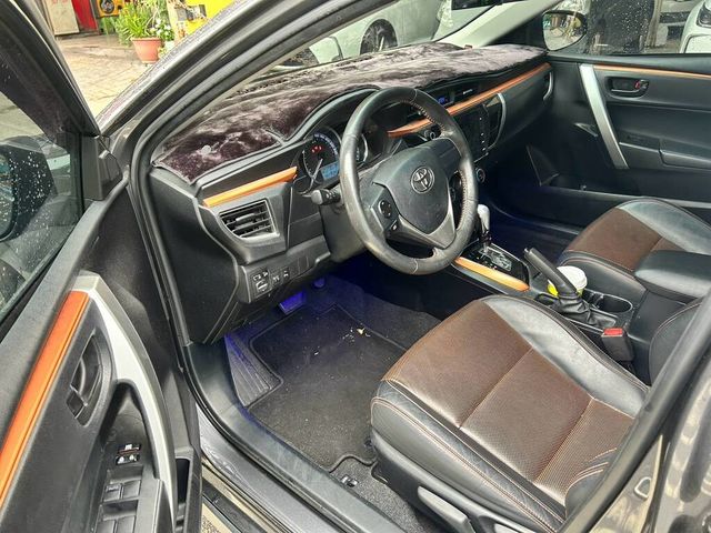 TOYOTA豐田 ALTIS  第6張相片