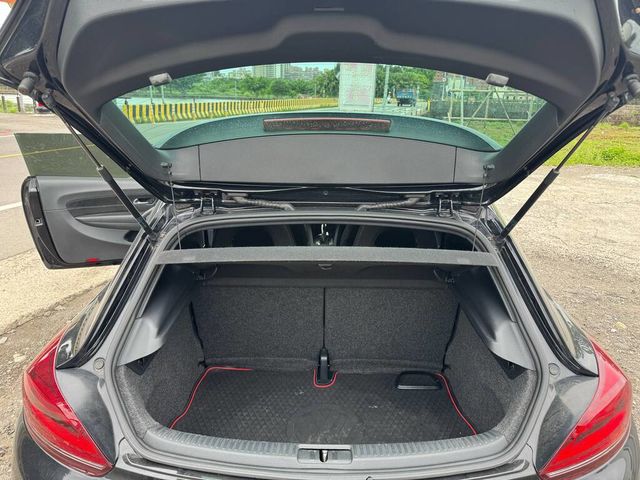 VOLKSWAGEN福斯 SCIROCCO  第8張相片
