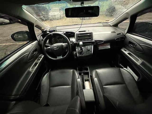 TOYOTA豐田 WISH  第5張相片