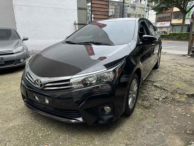 TOYOTA豐田 ALTIS  第1張相片
