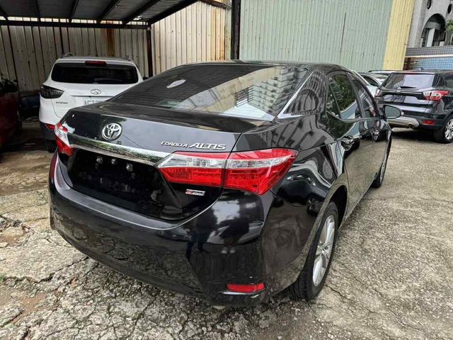 TOYOTA豐田 ALTIS  第4張相片