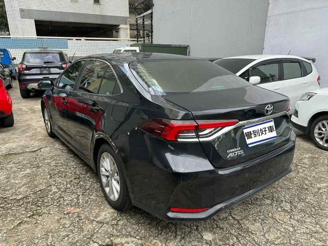 TOYOTA豐田 ALTIS  第3張相片