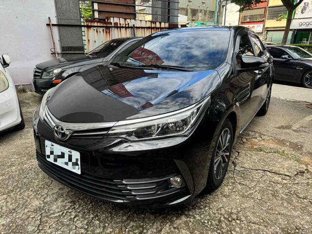 TOYOTA豐田 ALTIS  第1張相片