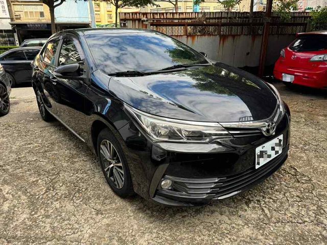 TOYOTA豐田 ALTIS  第2張相片