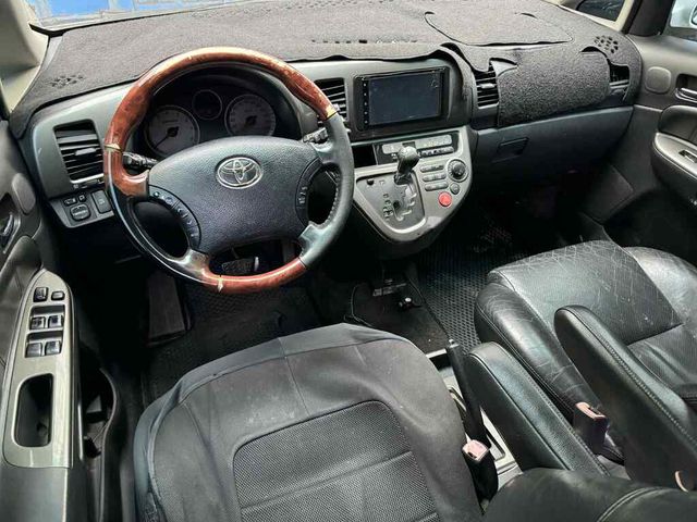 TOYOTA豐田 WISH  第5張相片