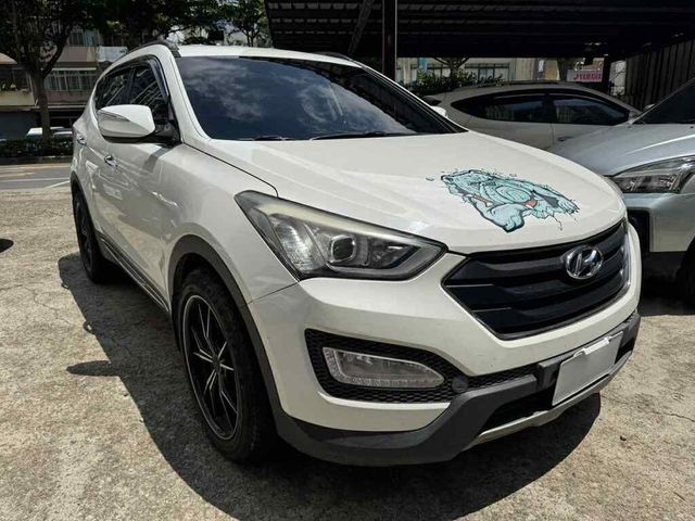 HYUNDAI現代 SANTA FE  第2張相片