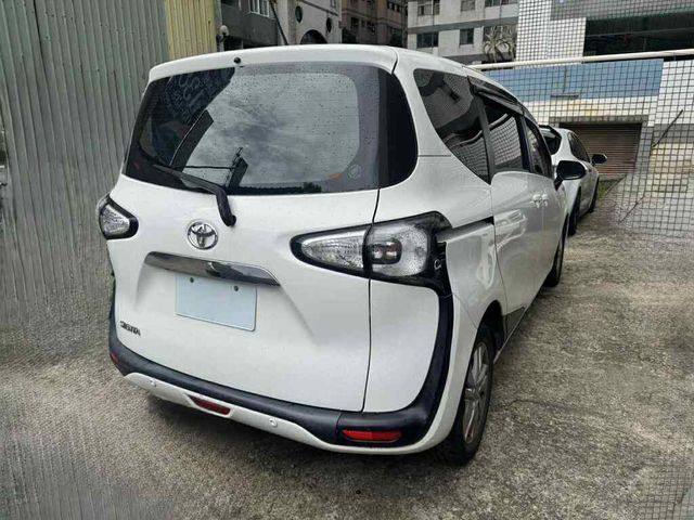 TOYOTA豐田 SIENTA  第3張相片