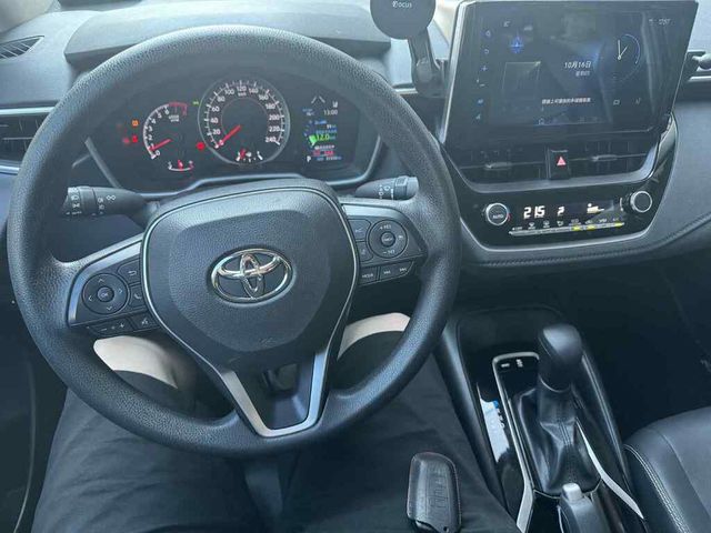 TOYOTA豐田 ALTIS  第7張相片