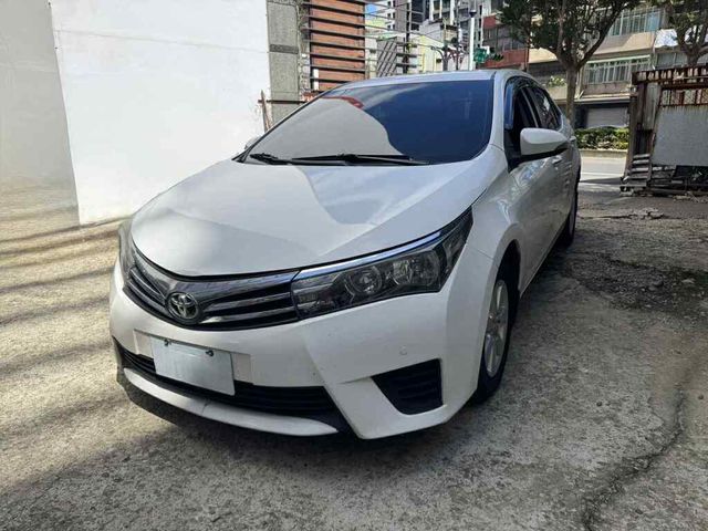 TOYOTA豐田 ALTIS  第1張相片