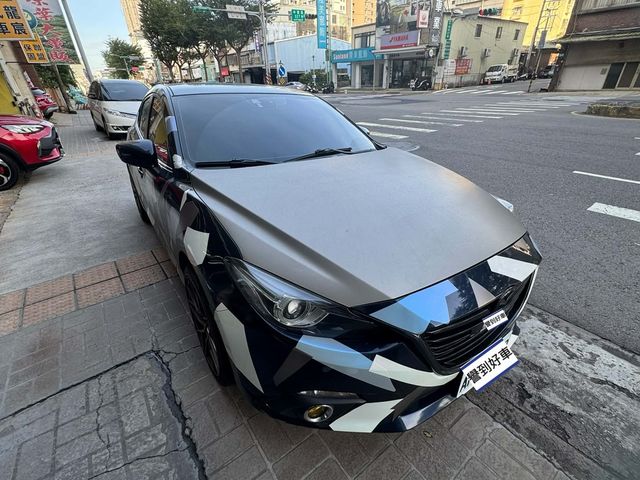 MAZDA馬自達 MAZDA 3  第2張相片