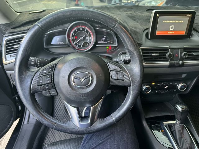 MAZDA馬自達 MAZDA 3  第7張相片