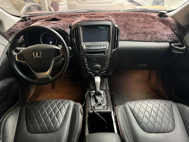 LUXGEN納智捷 U6 TURBO  第5張相片