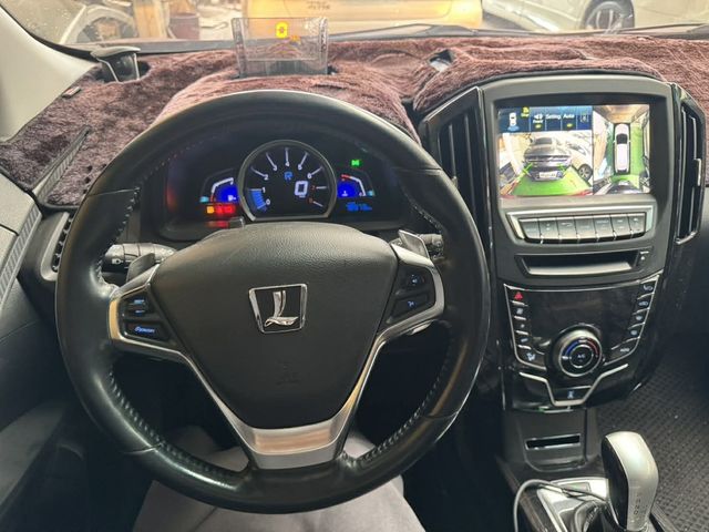 LUXGEN納智捷 U6 TURBO  第8張相片