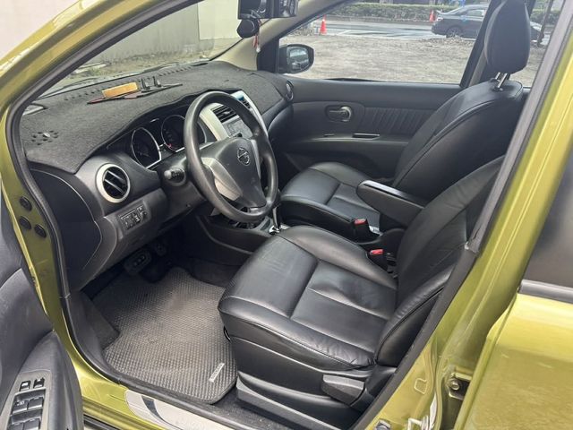 NISSAN日產 LIVINA  第7張相片