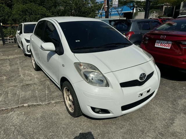 TOYOTA豐田 YARIS  第2張相片
