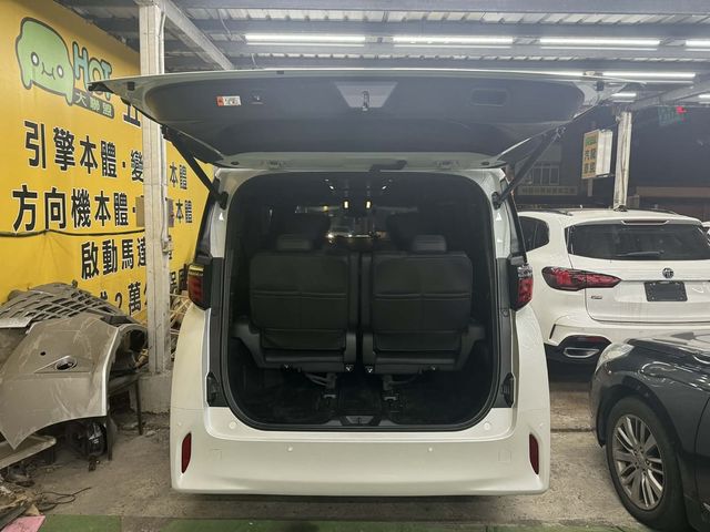 TOYOTA豐田 ALPHARD  第9張相片