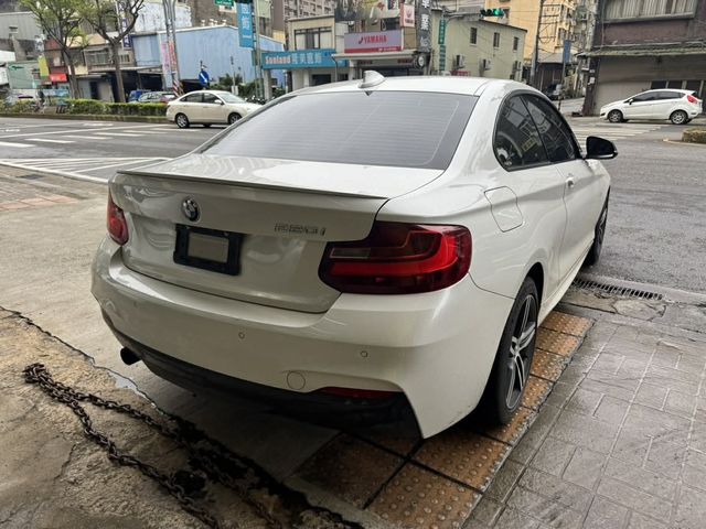 BMW寶馬 220I M SPORT  第3張相片