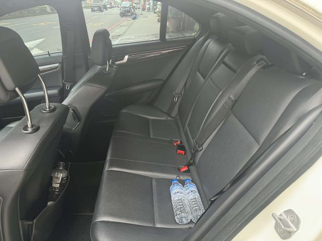 M-BENZ賓士 C250  第7張相片