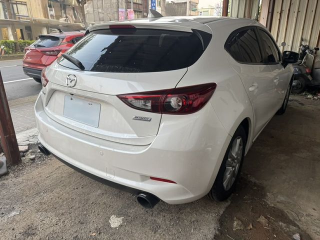 MAZDA馬自達 MAZDA 3  第3張相片