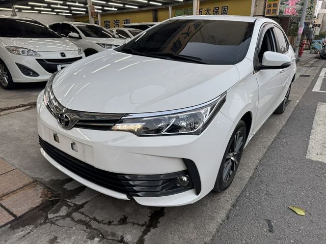 TOYOTA豐田 ALTIS  第1張相片
