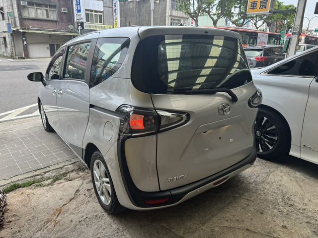 TOYOTA豐田 SIENTA  第3張相片