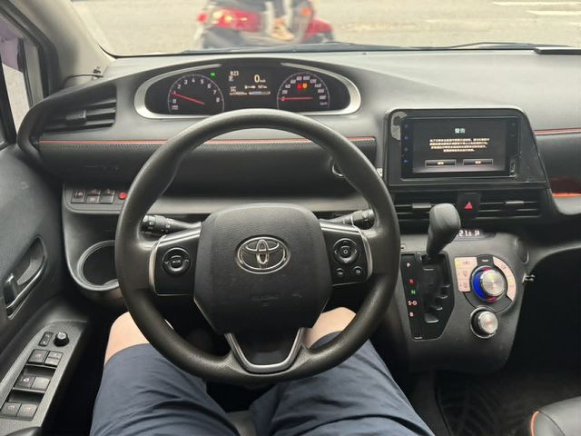 TOYOTA豐田 SIENTA  第7張相片