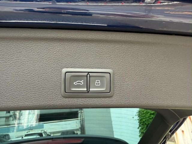 AUDI奧迪 S4 AVANT  第9張相片