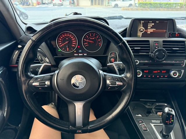 BMW寶馬 118I  第8張相片