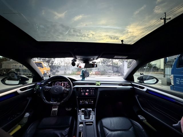 VOLKSWAGEN福斯 ARTEON  第2張相片