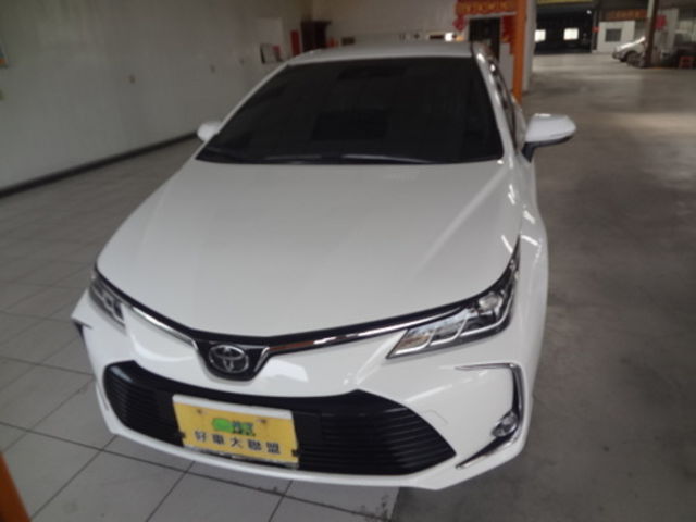 TOYOTA豐田 ALTIS  第3張相片