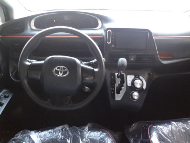 TOYOTA豐田 SIENTA  第5張相片