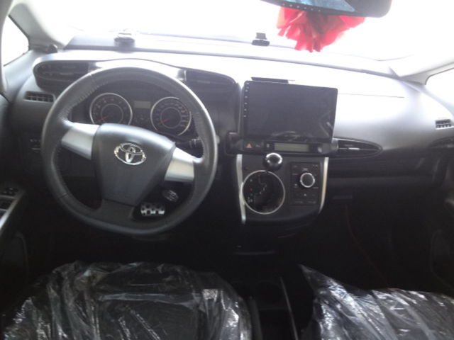 TOYOTA豐田 WISH  第5張相片