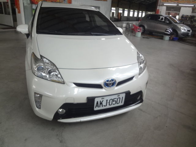 TOYOTA豐田 PRIUS  第3張相片