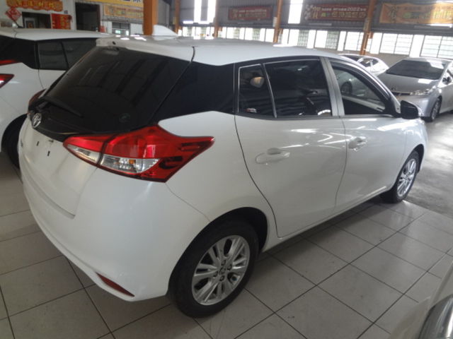 TOYOTA豐田 YARIS  第2張相片