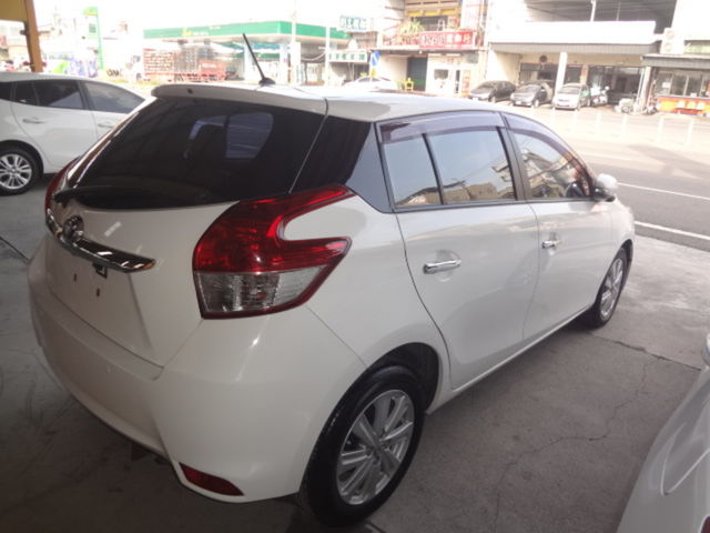 TOYOTA豐田 YARIS  第2張相片