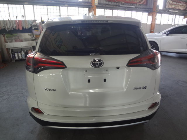 TOYOTA豐田 RAV4  第4張相片