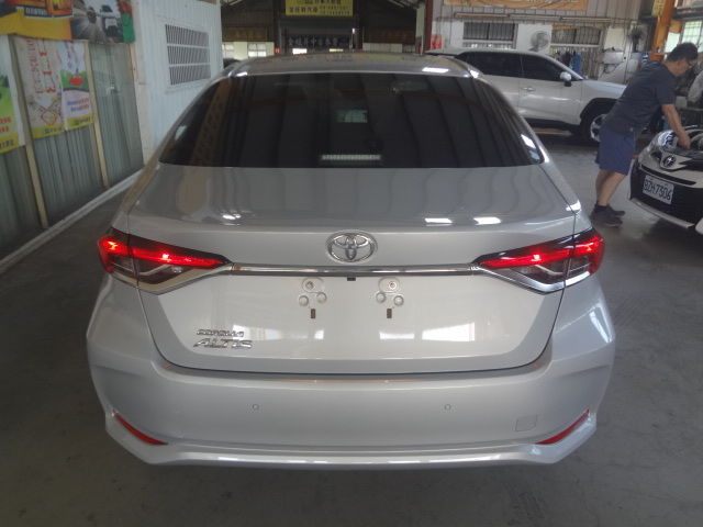 TOYOTA豐田 ALTIS  第4張相片