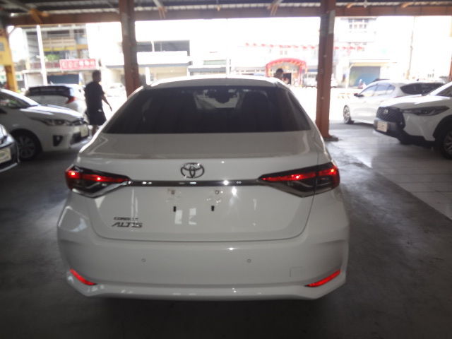 TOYOTA豐田 ALTIS  第4張相片