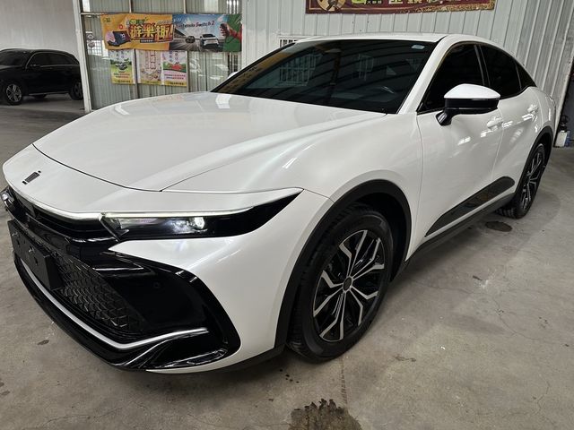 TOYOTA豐田 CROWN  第1張相片