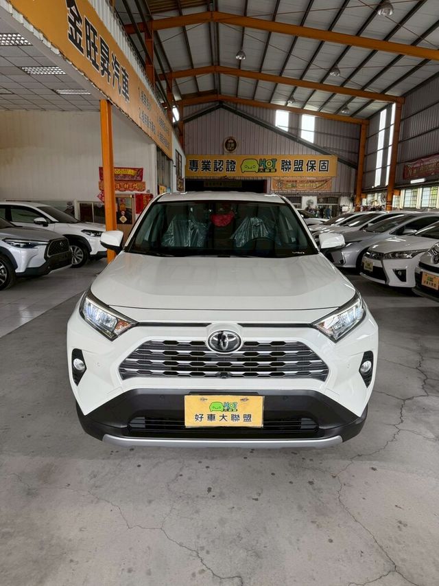 TOYOTA豐田 RAV4  第3張相片