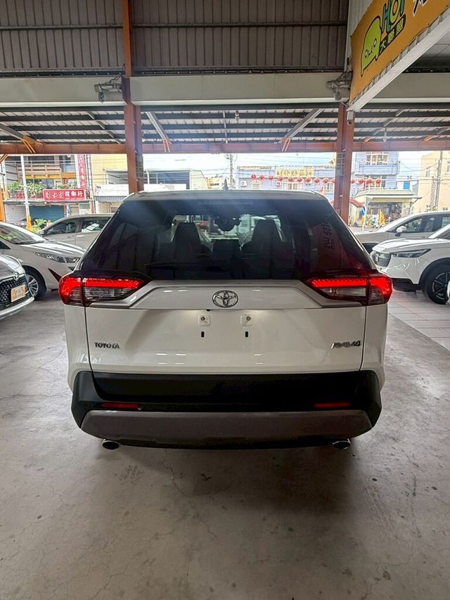 TOYOTA豐田 RAV4  第4張相片