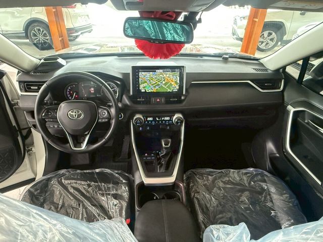 TOYOTA豐田 RAV4  第11張相片