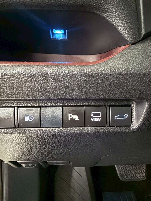 TOYOTA豐田 RAV4  第14張相片