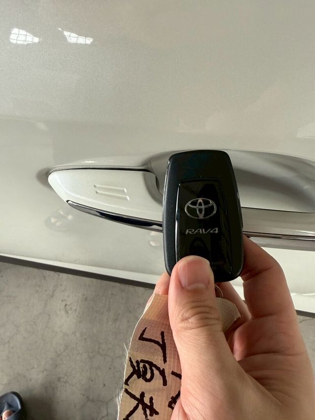 TOYOTA豐田 RAV4  第20張相片