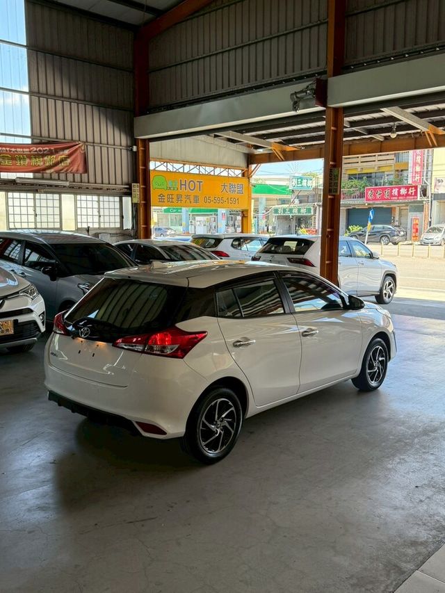 TOYOTA豐田 YARIS  第2張相片