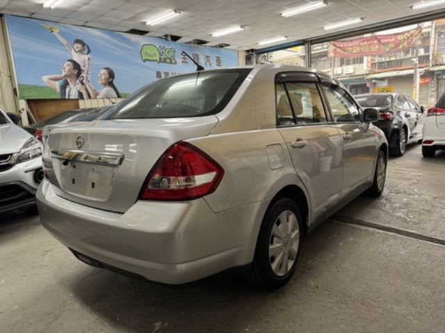 NISSAN日產 TIIDA  第2張相片