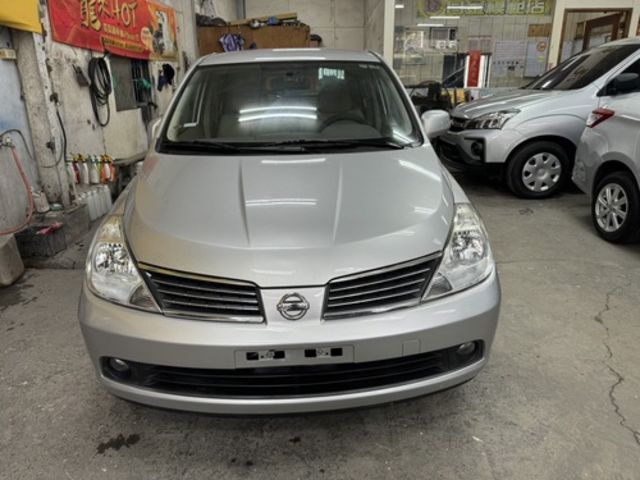 NISSAN日產 TIIDA  第3張相片