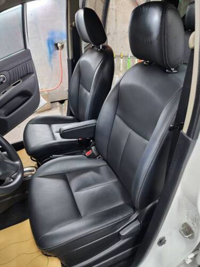 NISSAN日產 LIVINA  第8張相片
